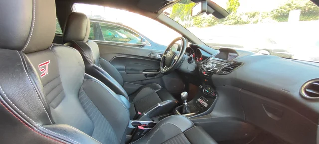 FORD Fiesta ST 1.6 EcoBoost 