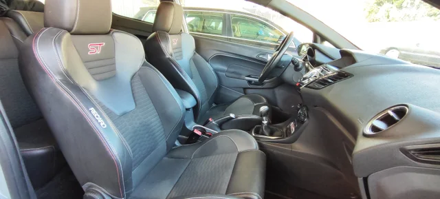 FORD Fiesta ST 1.6 EcoBoost 