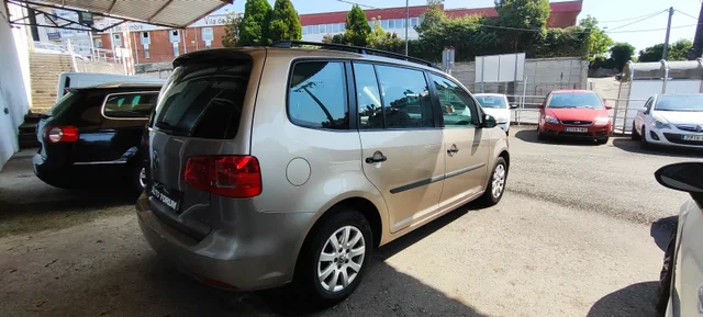 VOLKSWAGEN Touran 1.6 TDI Advance