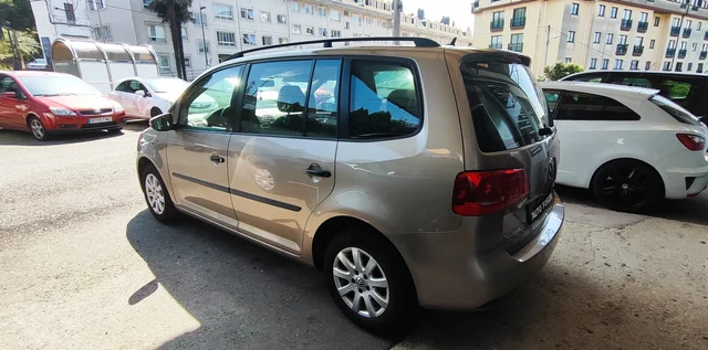 VOLKSWAGEN Touran 1.6 TDI Advance