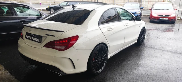 MERCEDES-BENZ CLA 45AMG 4Matic Edition1