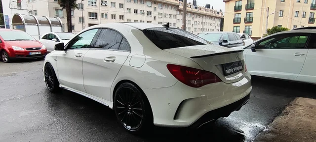 MERCEDES-BENZ CLA 45AMG 4Matic Edition1