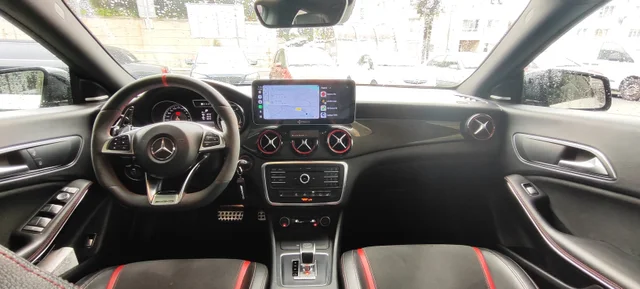MERCEDES-BENZ CLA 45AMG 4Matic Edition1