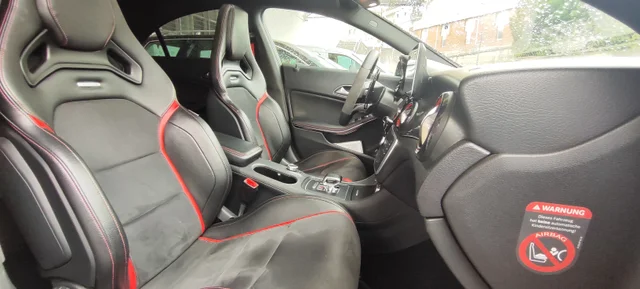 MERCEDES-BENZ CLA 45AMG 4Matic Edition1