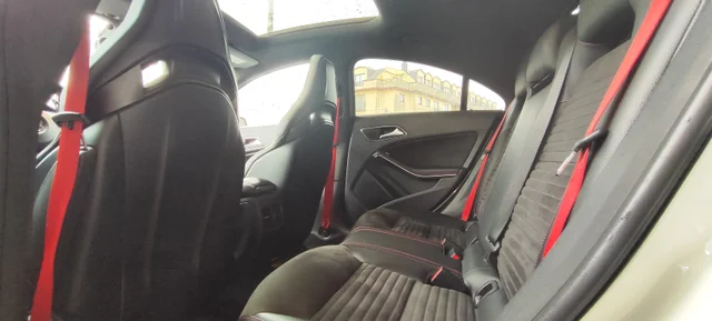 MERCEDES-BENZ CLA 45AMG 4Matic Edition1