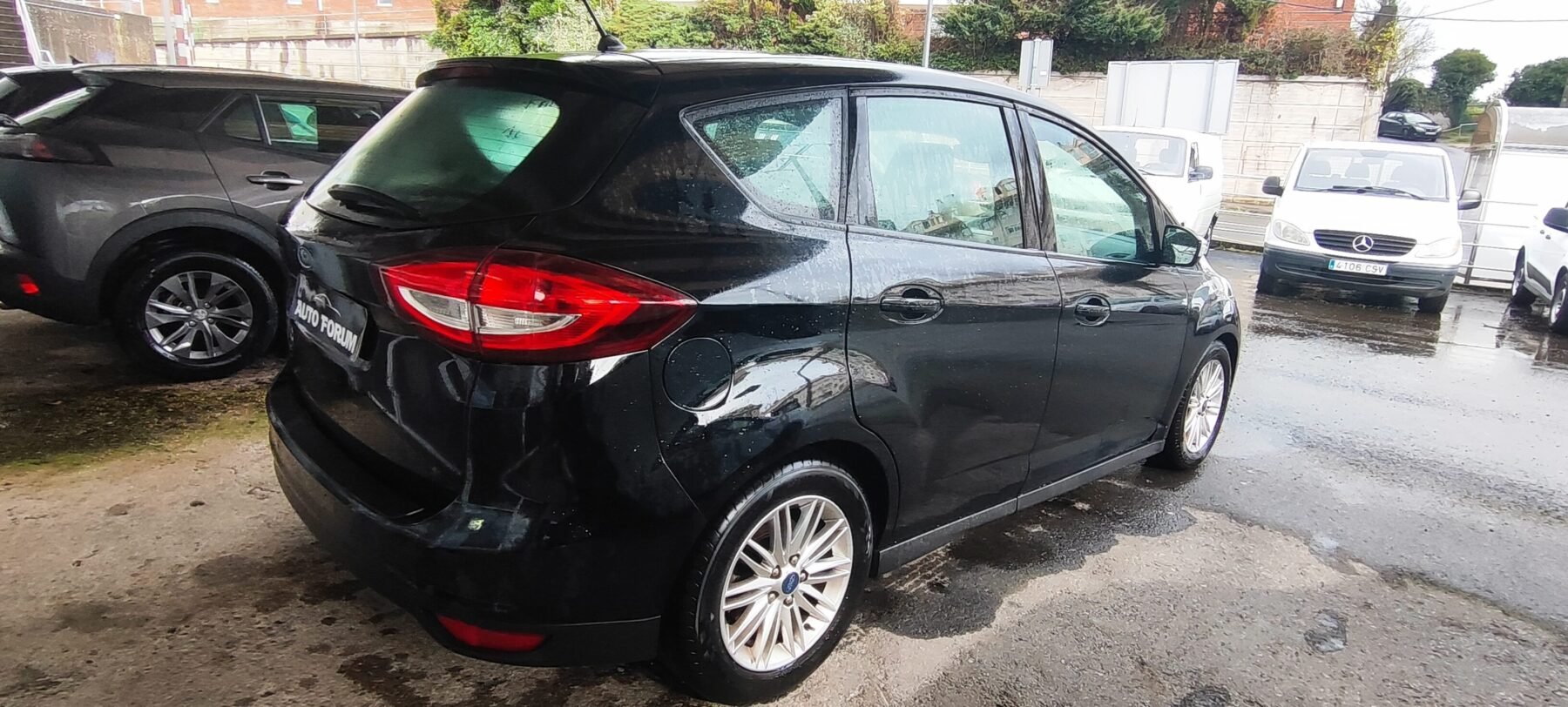 FORD CMax Trend 1.0 EcoBoost