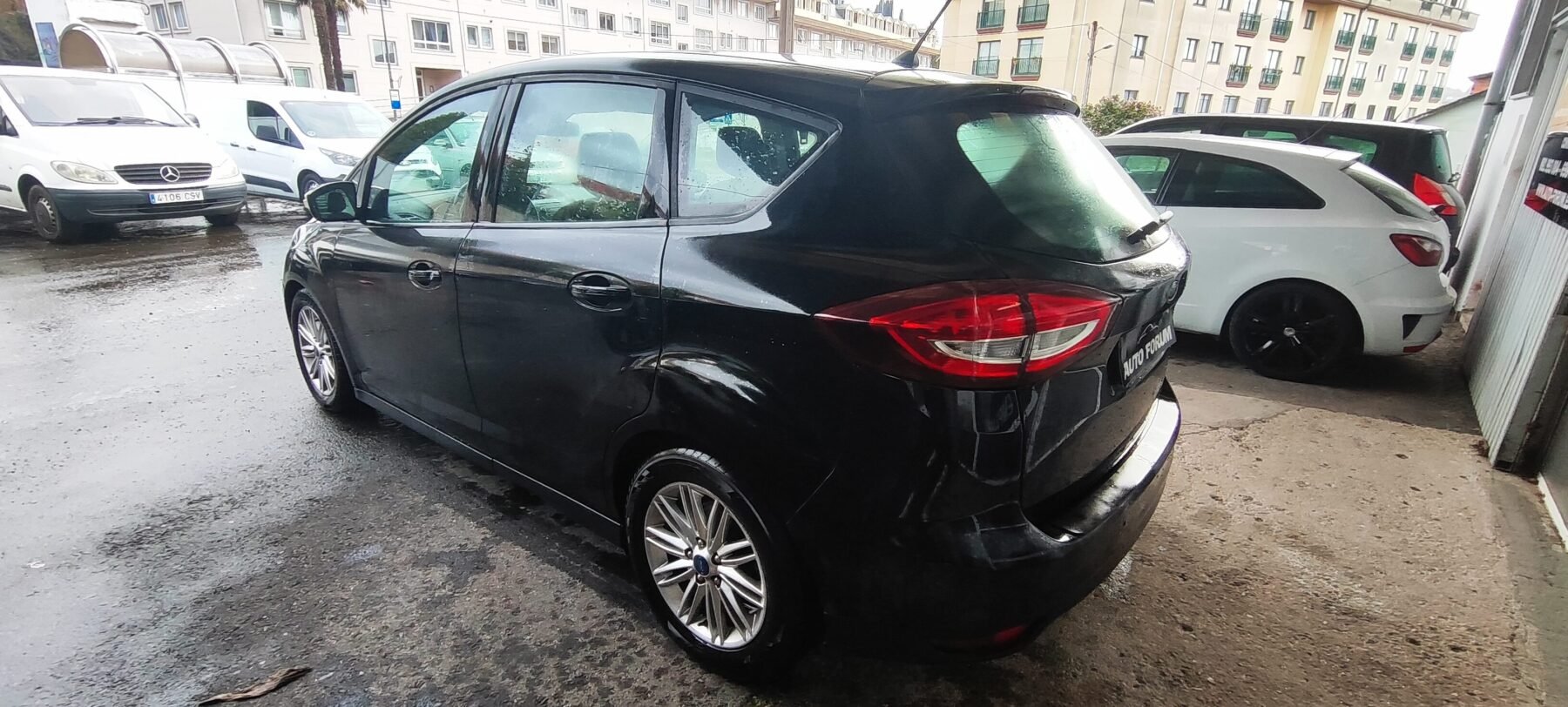 FORD CMax Trend 1.0 EcoBoost