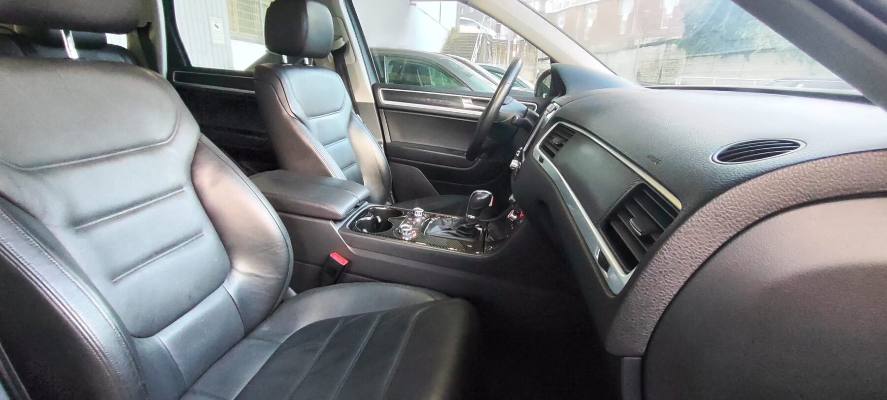 VOLKSWAGEN Touareg 3.0TDI Premiun Bluemotion