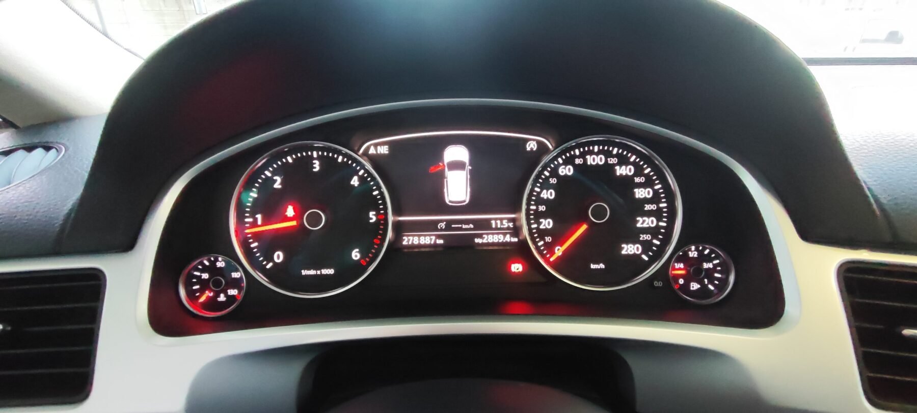 VOLKSWAGEN Touareg 3.0TDI Premiun Bluemotion